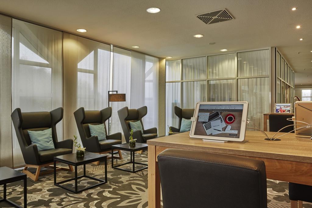 H+ Hotel Wiesbaden นีเดิร์นเฮาเซน ภายนอก รูปภาพ
